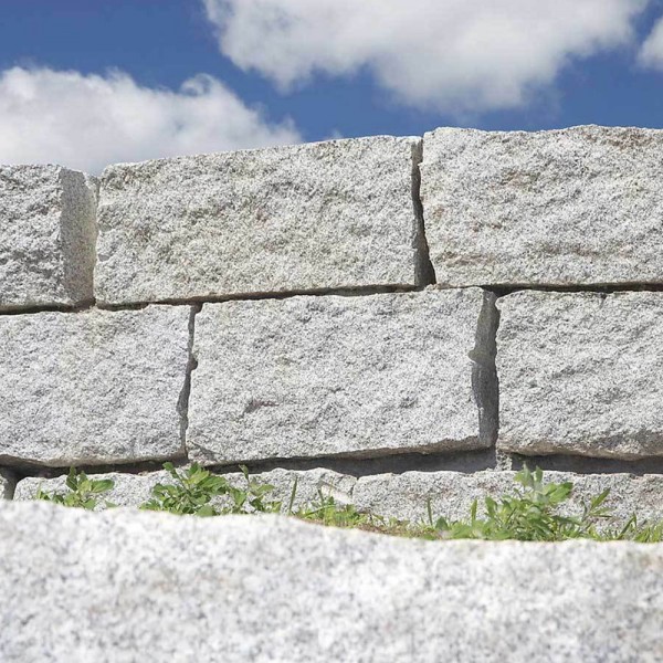 Granit Mauerstein Granitblock 40 x 40 x 100 cm - 1 Stück