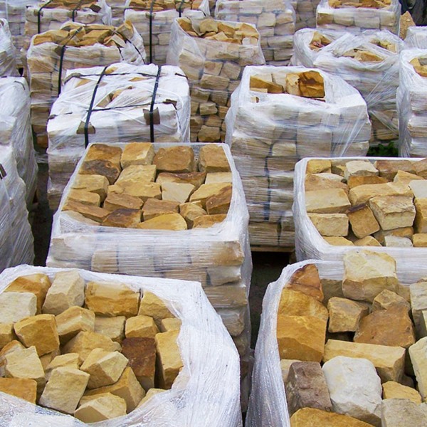 Sandsteine unregelmäßig im Big Bag 10 - 50 cm, ca. 2,4 qm